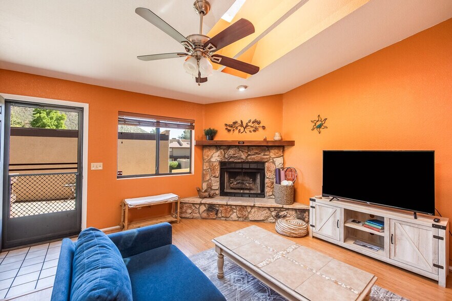 Building Photo - 505 Jacks Canyon Rd