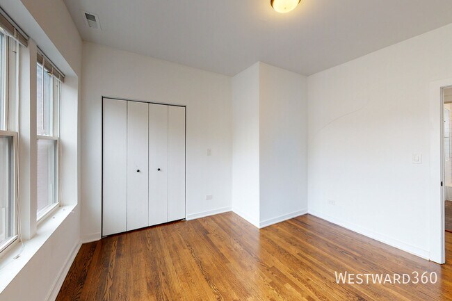 Building Photo - 1339 W Early Ave