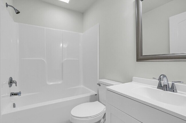 Building Photo - Updated Duplex on quiet street close to downtown.