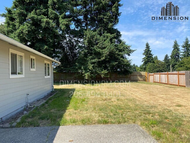Building Photo - Modern 3-Bed, 1-Bath Home in Federal Way