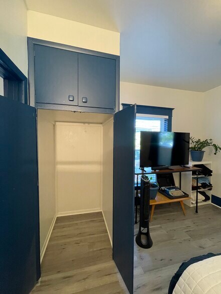 Building Photo - 1437 Quarry Ave NW