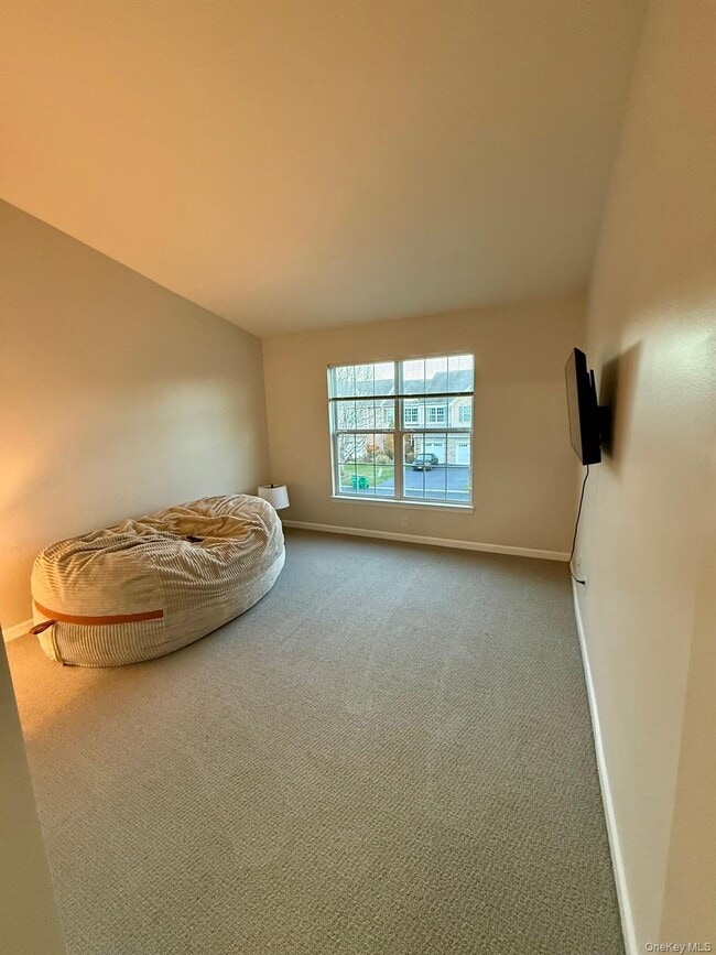 Building Photo - 955 Huntington Dr