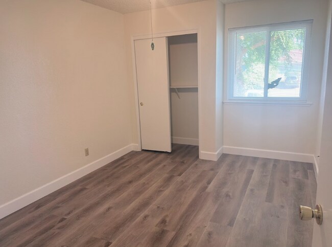 Building Photo - 27226 San Jose Ave