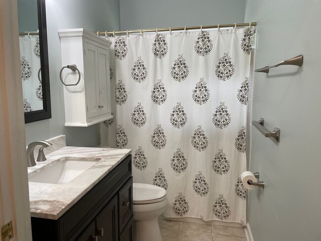 Building Photo - Three Bedroom Ranch Home With Deeded Boat ...