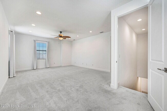 Building Photo - 8614 Catalissa Ave