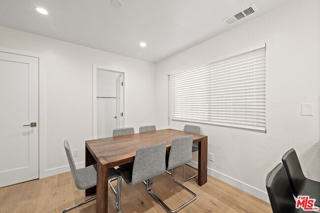 Building Photo - 4069 W Rosecrans Ave