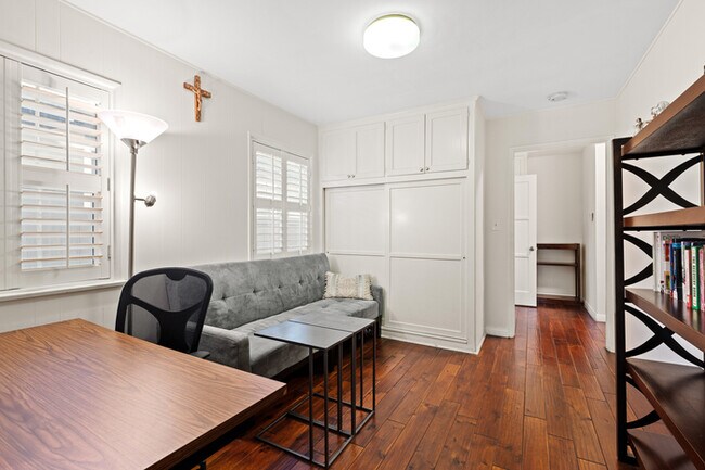 Building Photo - 1751 Belmont Ave