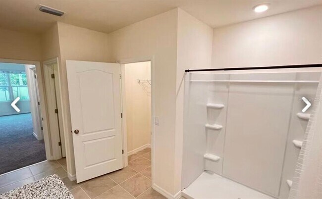 Building Photo - 2073 Doe Run Dr