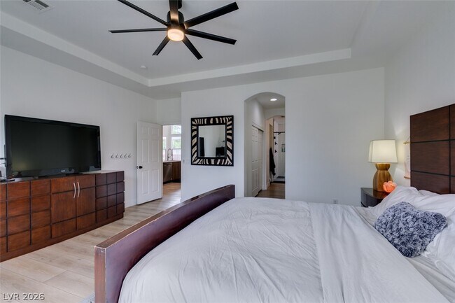 Building Photo - 7210 Shallowford Ave