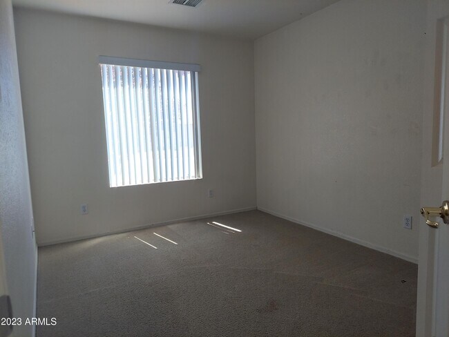 Building Photo - 5445 Los Capanos Dr