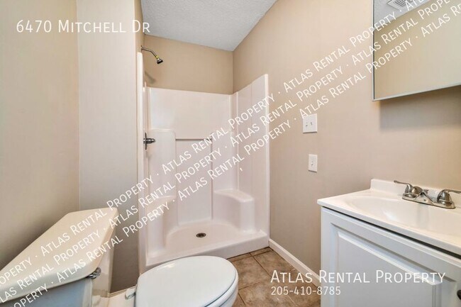 Building Photo - 6470 Mitchell Dr