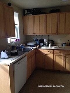 Building Photo - 1440 Tremont St