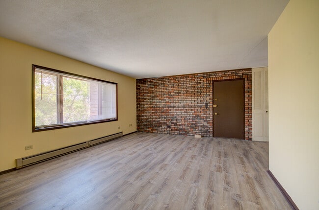 Building Photo - 1608 Richmond St