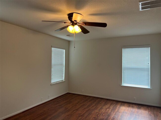 Building Photo - 17311 Stone Peaks Dr