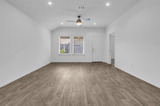 Building Photo - 14129 Upper Gardenia Ln