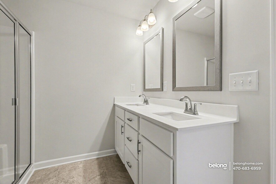 Building Photo - 6386 Sundowner Pl