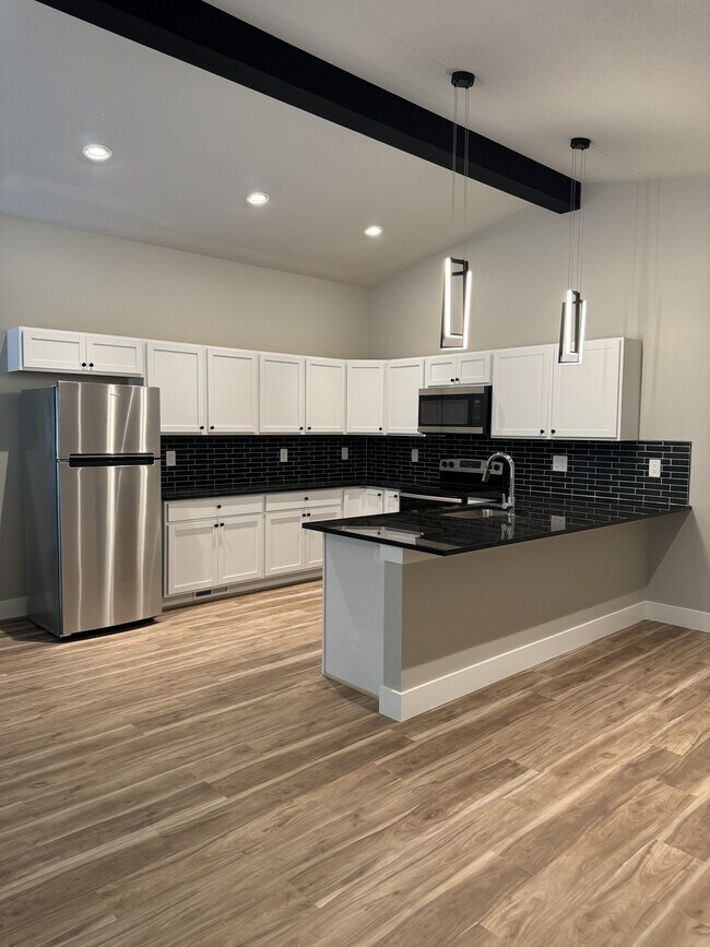 Building Photo - 672 Long Path Ct