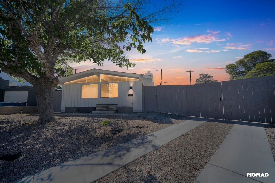 Building Photo - 705 Osprey Cir