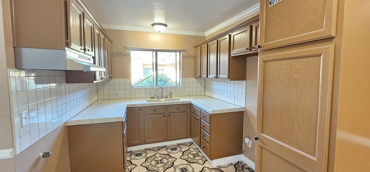 Building Photo - 14075 Foothill Blvd