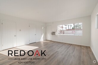 Building Photo - Spacious Studio with Loads of Natural Ligh...