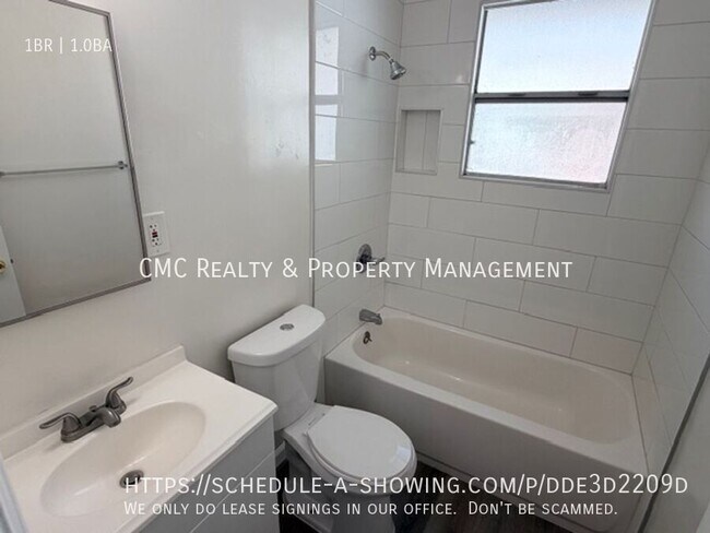 Building Photo - 4518 N Banner Dr