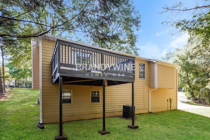 Building Photo - 2681 Meadow Ridge Ct