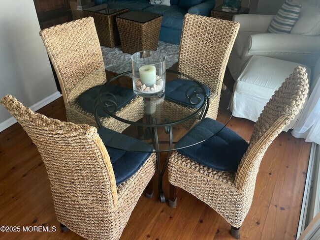 Building Photo - 100 3rd Ave