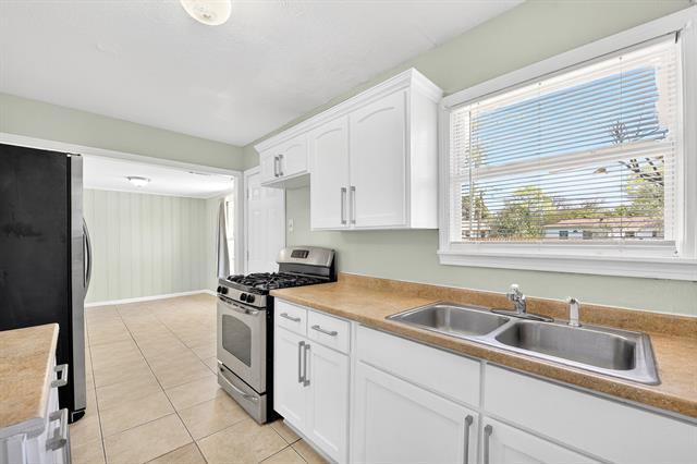 Building Photo - 10922 Castolon Dr