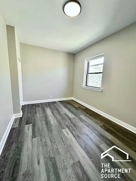 Building Photo - 4920 S Vincennes Ave