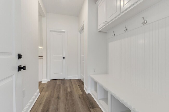 Building Photo - 4 bedroom 3 full bath home, located in the...