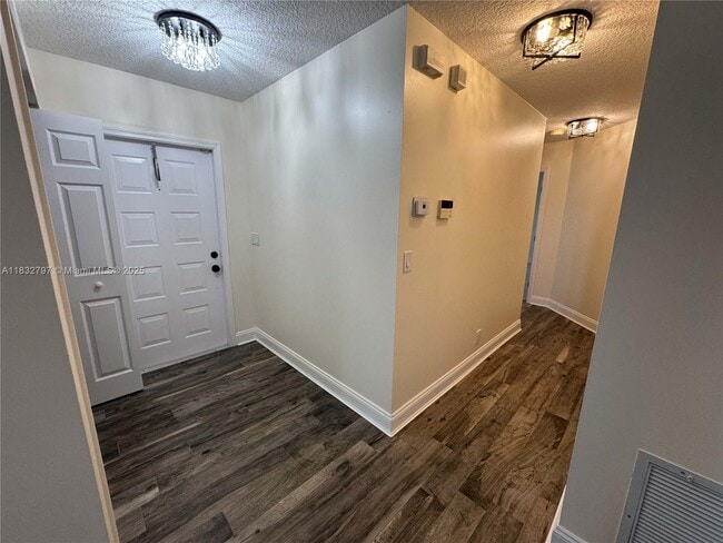 Building Photo - 2823 Lake Park Cir E
