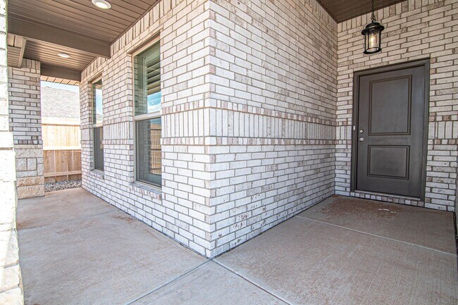 Building Photo - 2714 Southwest St