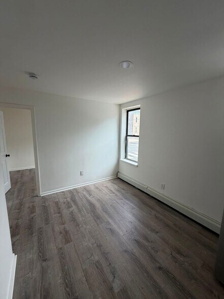 Building Photo - 16 Bergen Ave