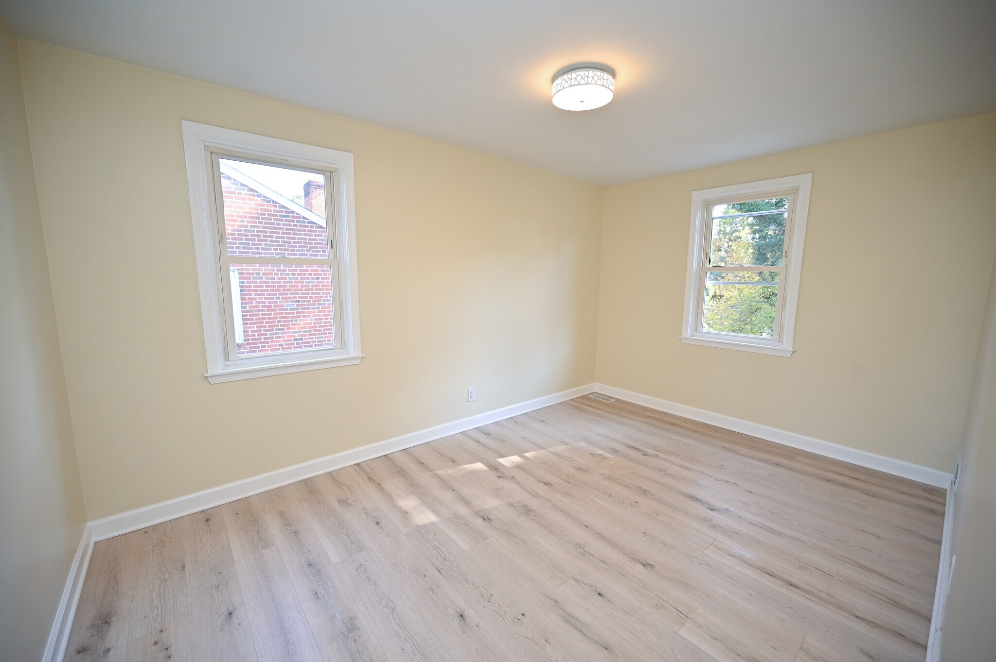 Building Photo - 3405 Ludgate Rd