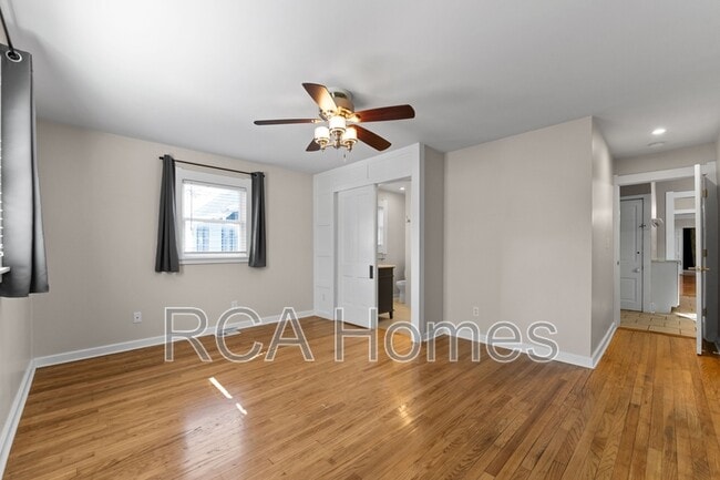 Building Photo - 1309 Pleasant St