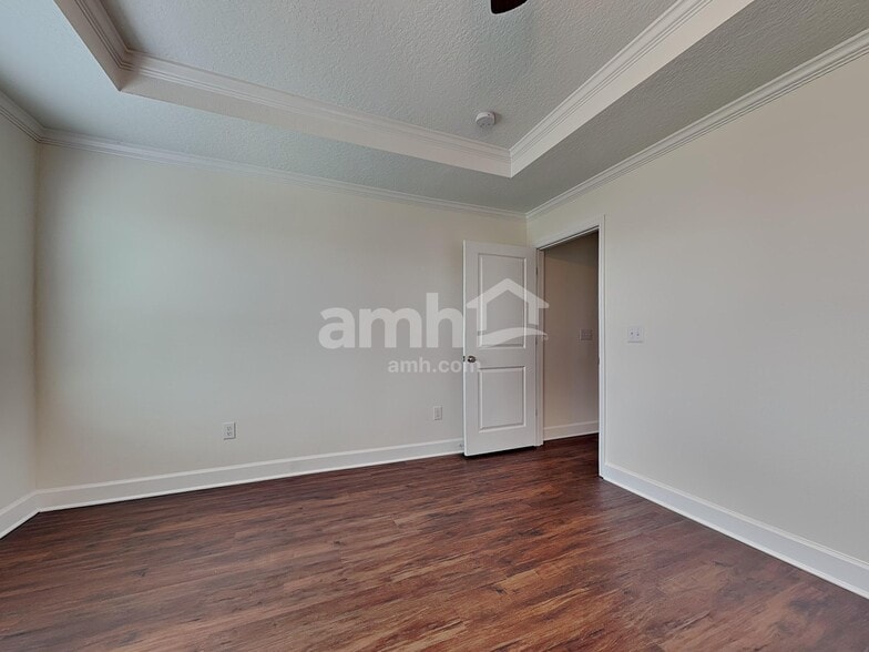 Building Photo - 2126 Saffron Walden Dr