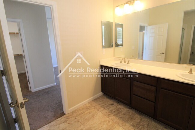 Building Photo - Wonderful Elk Grove 4bd/3ba Home with 2 Car Garage & Loft Area