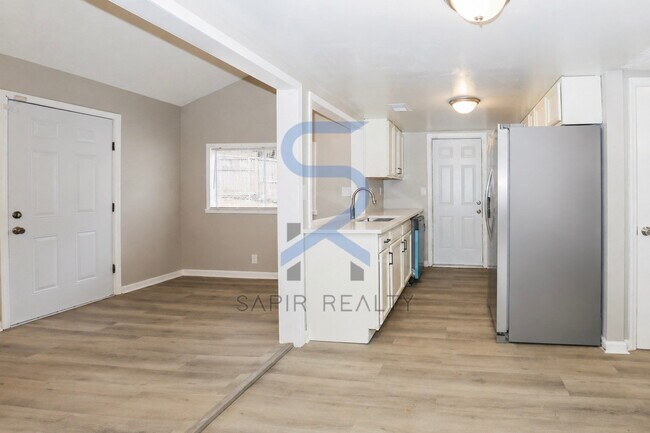 Building Photo - Peaceful Cul-de-Sac Living – 3BR/2.5BA Home in Jonesboro