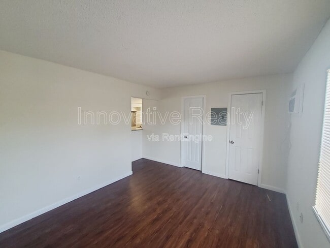 Building Photo - 5264 Davisson Ave