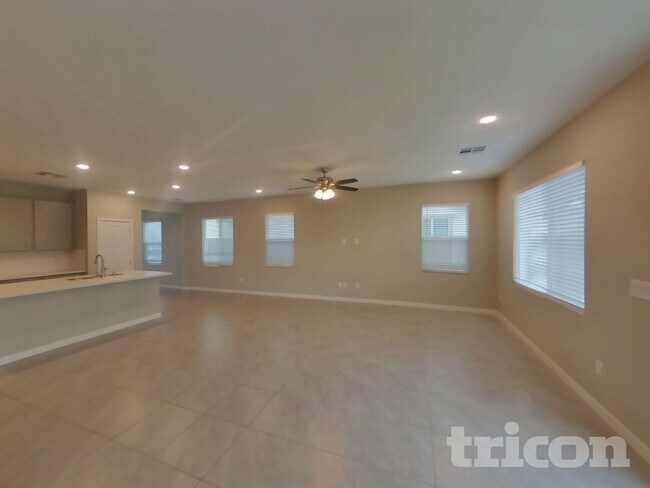 Building Photo - 6726 Palmer Crst St