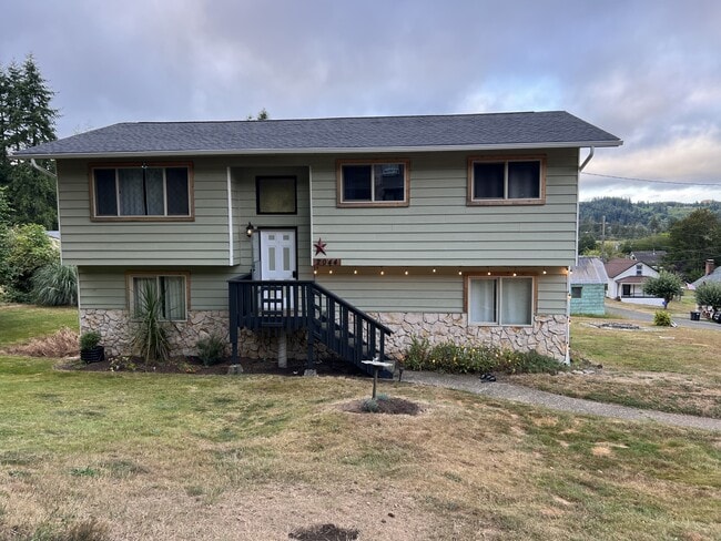 Primary Photo - 2044 Harvard St