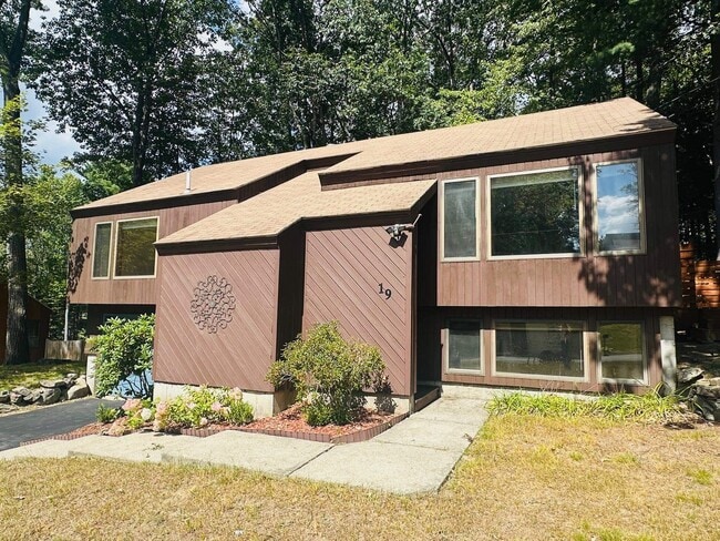 Building Photo - 19 Cypress Rd