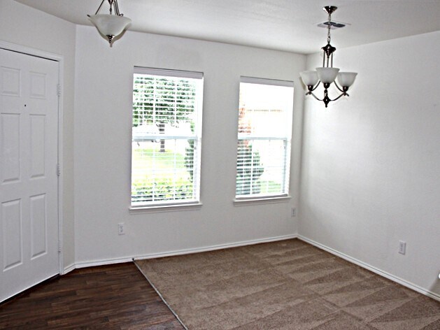 Building Photo - 9213 Whistlewood Dr