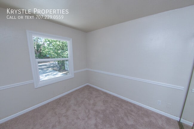 Building Photo - Coming soon! Charming East Vallejo home wi...