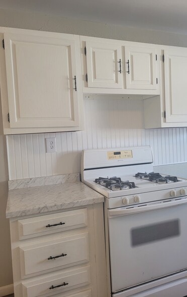 Kitchen - 24 Wilson St