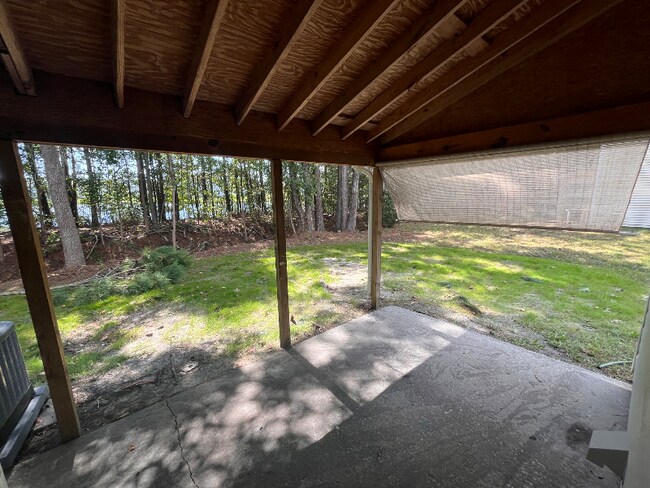 Building Photo - 214 Plantation Rd