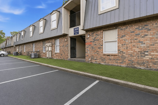 Building Photo - Creekside Meadows