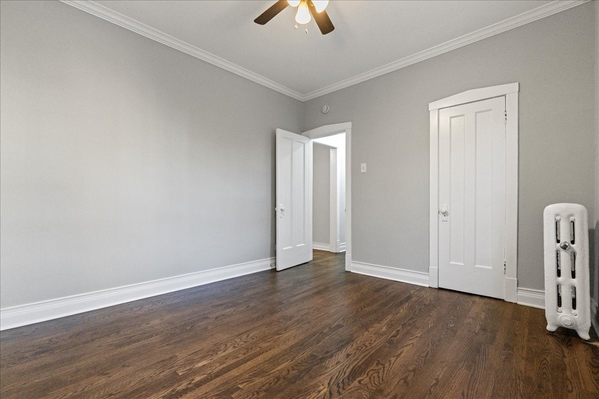 Building Photo - 905 W Altgeld St