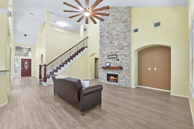 Building Photo - 23030 N Warmstone Way