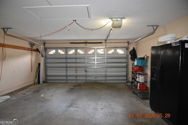 Building Photo - 145 Huntington Dr